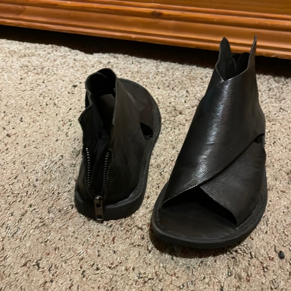 Born Shoes